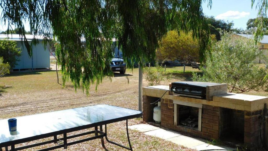 Cottage 55 - Topspot Cottages จูเรียนเบย์ ภายนอก รูปภาพ